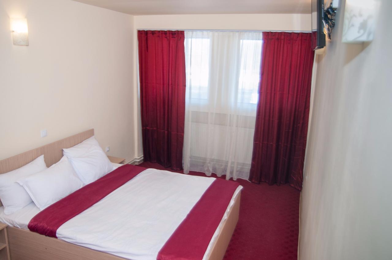 Dumbrava Minunata Brasov Bagian luar foto
